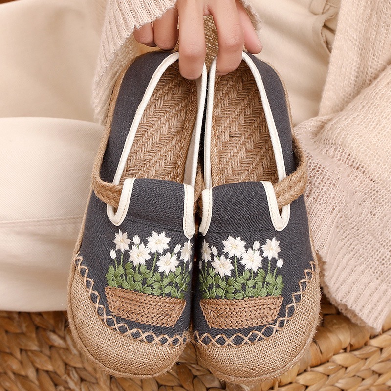 Veowalk Sepatu Slip-On Kanvas  - Sneaker Vegan ulasan dan harga